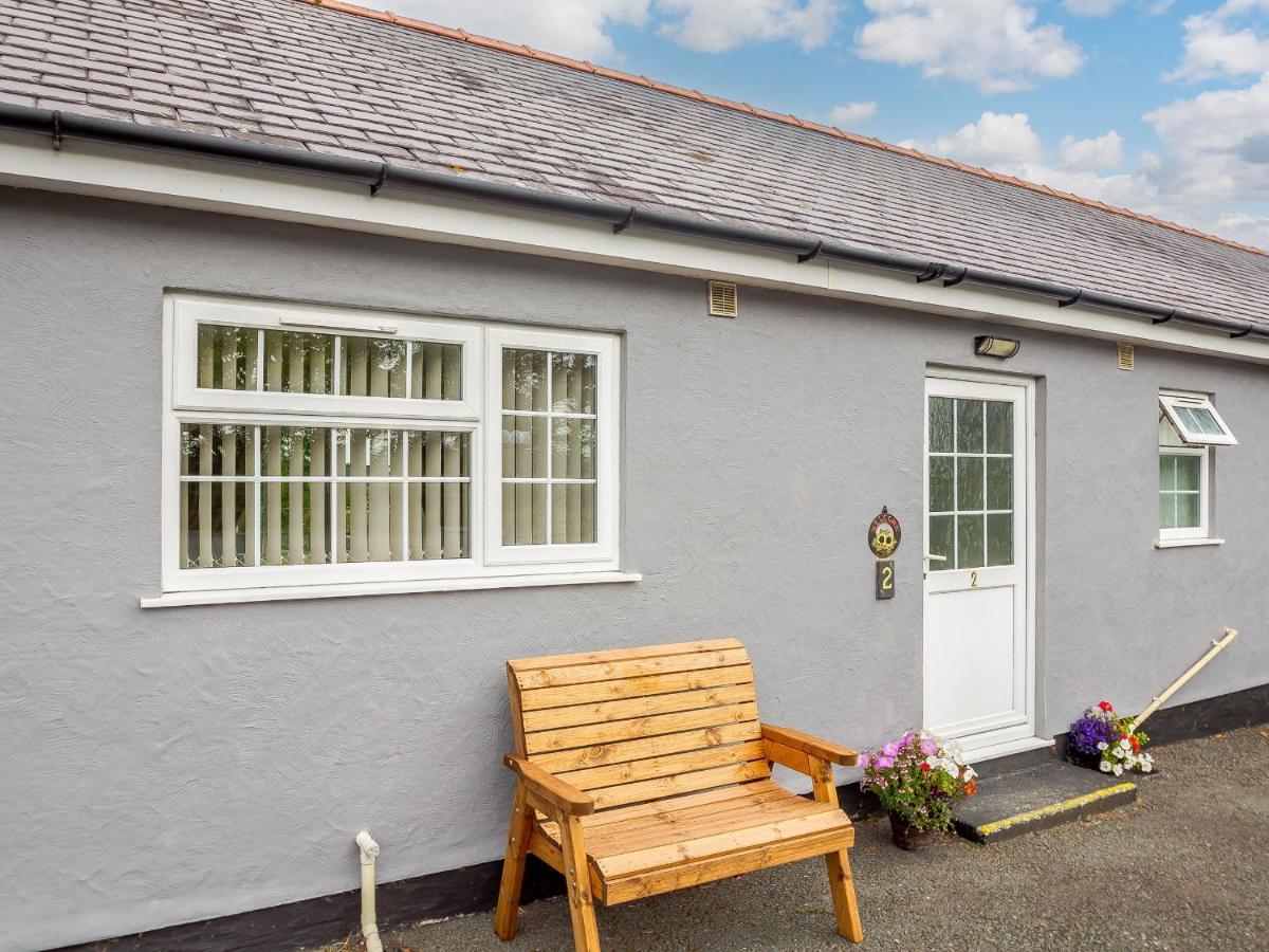 2 Black Horse Cottages Pentraeth Exteriör bild