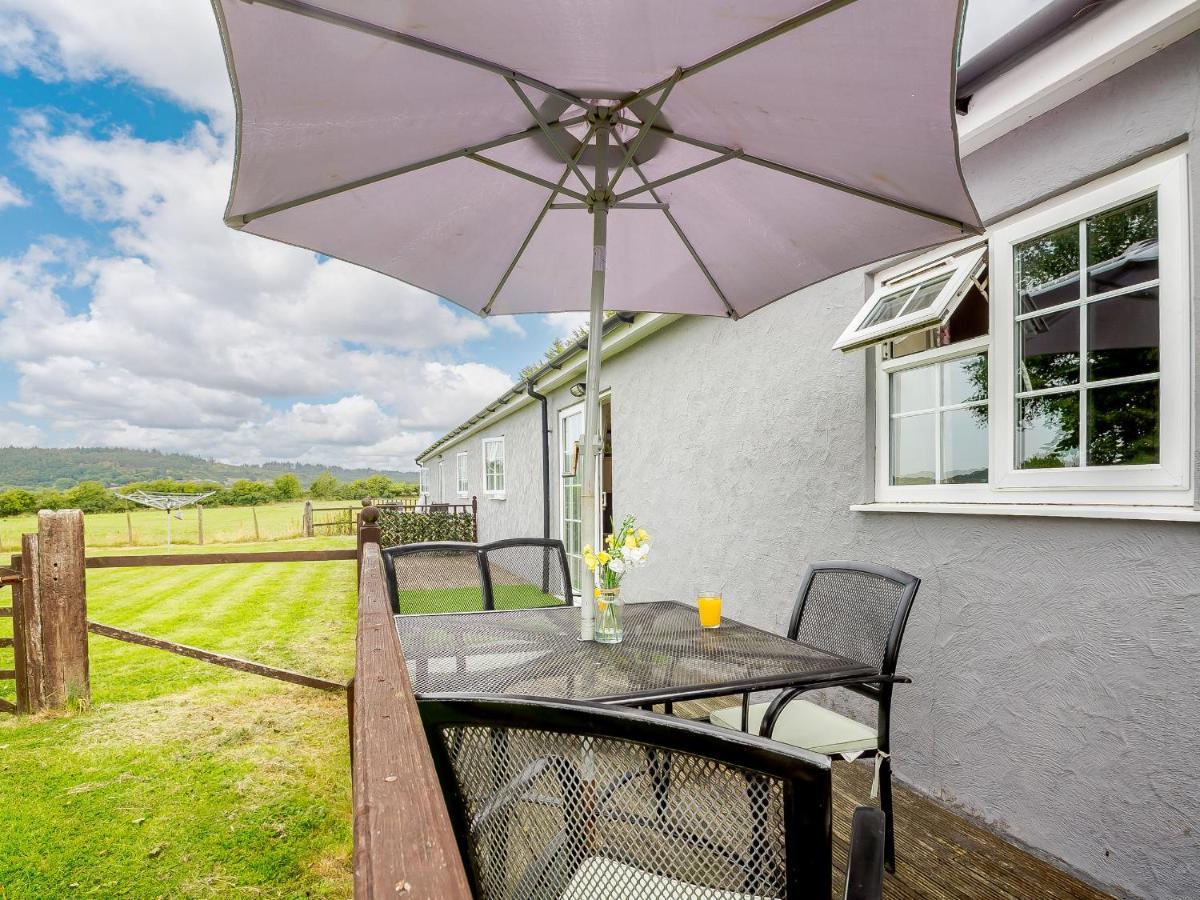 2 Black Horse Cottages Pentraeth Exteriör bild